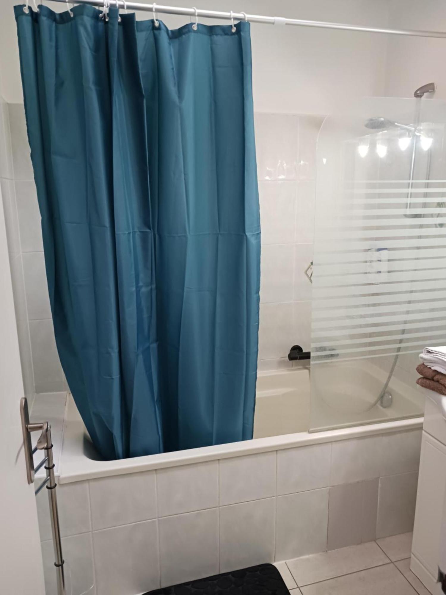 Appartamento Chambre privée climatisée chez particulier, WIFI proche du Grand St Charles Perpignano Esterno foto