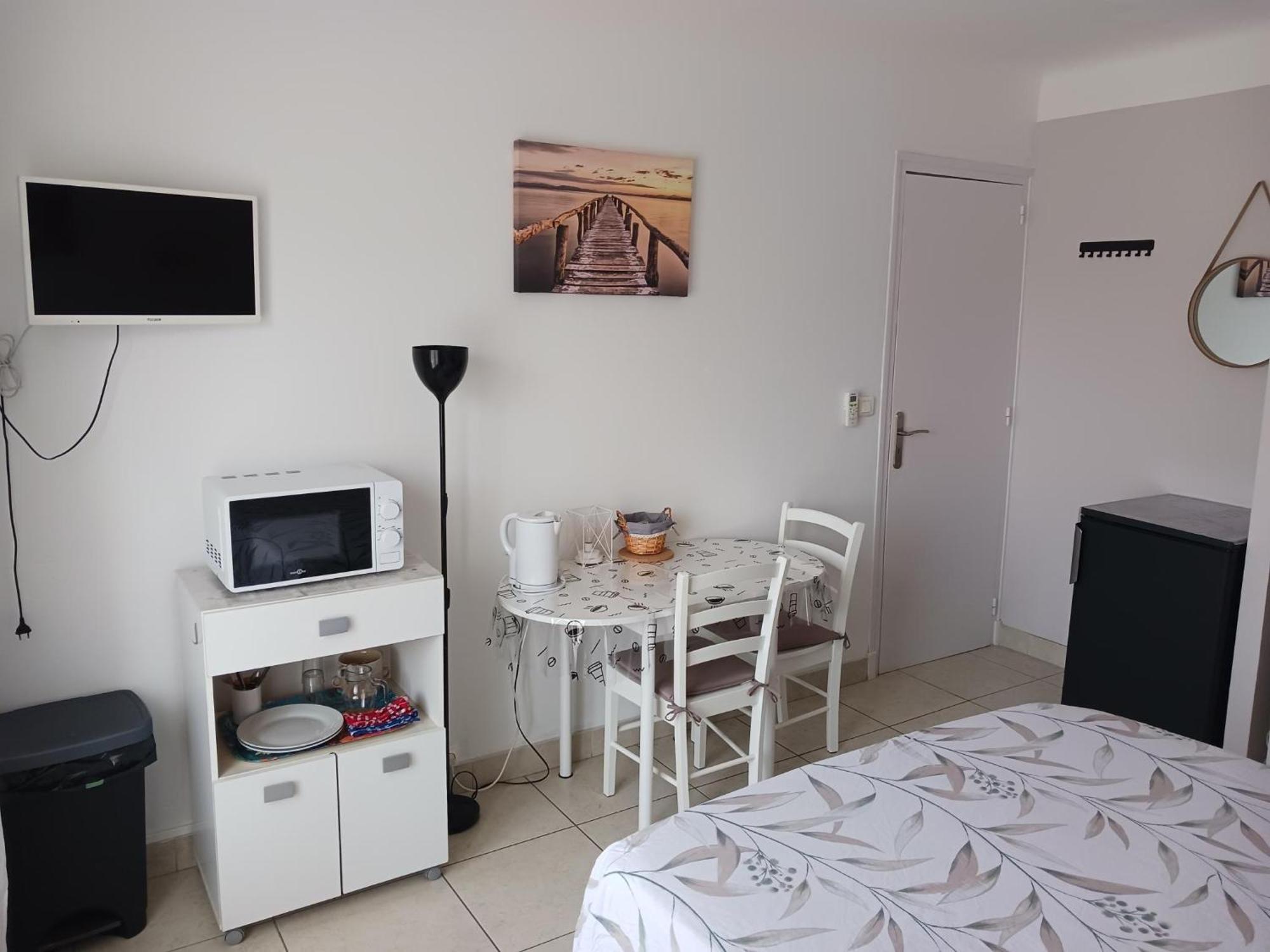 Appartamento Chambre privée climatisée chez particulier, WIFI proche du Grand St Charles Perpignano Esterno foto