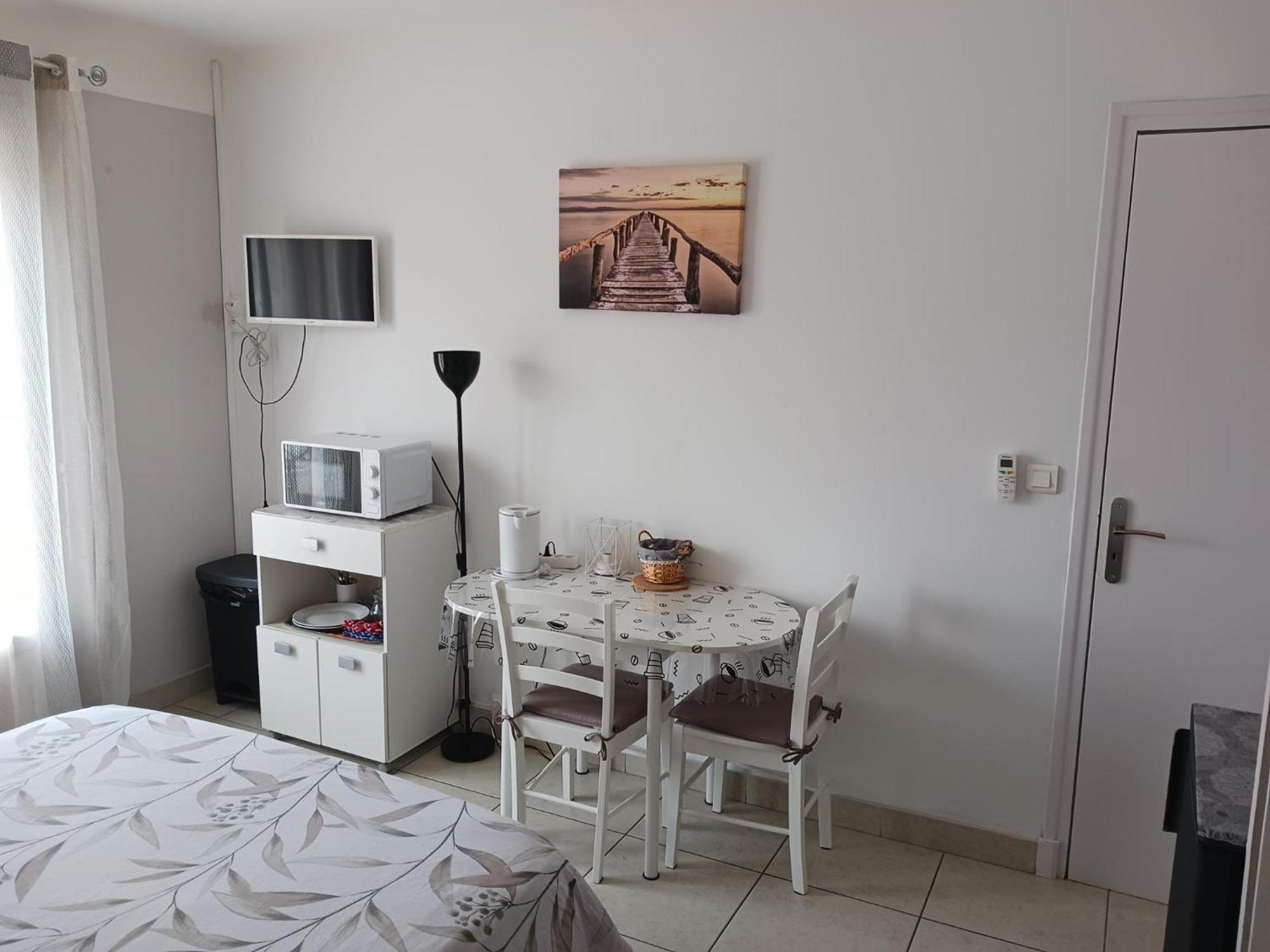 Appartamento Chambre privée climatisée chez particulier, WIFI proche du Grand St Charles Perpignano Esterno foto